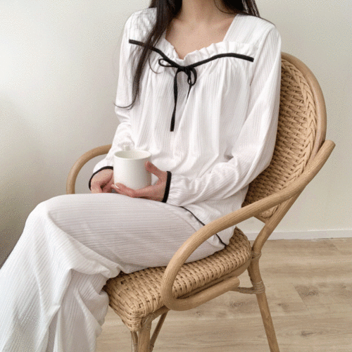 [무배] 아이싱 셔링 리본 투피스 긴팔 홈웨어 파자마 잠옷